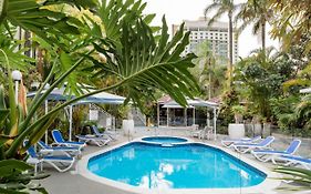 24 24 Hamilton Avenue By Gold Coast Premium